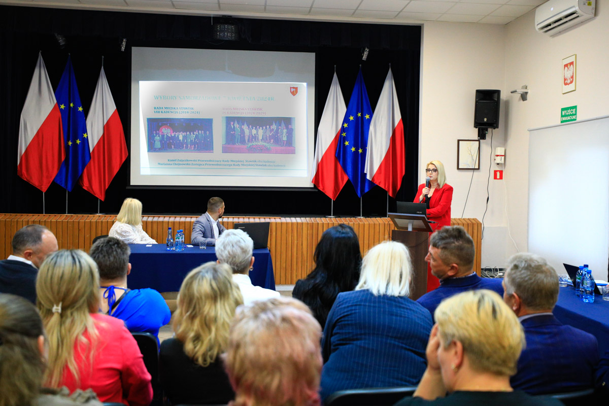 Sesja absolutoryjna w Stawiskach. Burmistrz z wotum zaufania i absolutorium